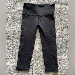 Lululemon Reveal Crop Size 6